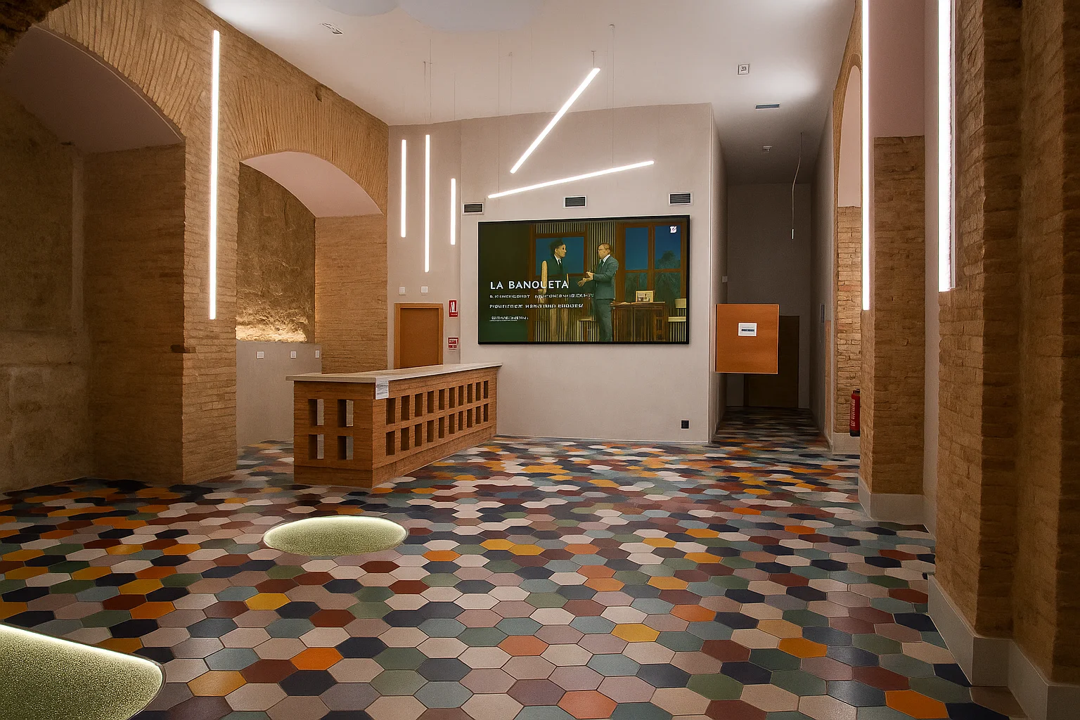 Pantalla informativa en auditorio